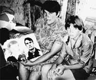 ЛАРИСА БАЗОВА С ДОЧКОЙ АНЕЧКОЙ: Саша был их надеждой и опорой