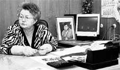 ЛЮДМИЛА ПРОСЕНКОВА: нам Рома жить и учить помогает!