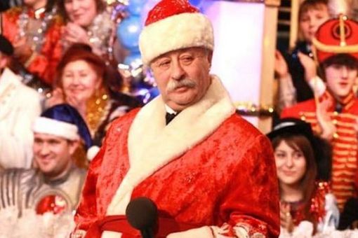 Наряды Леонида Якубовича на Поле Чудес