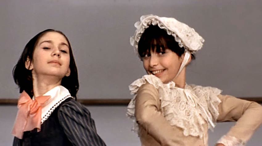 Майя Канкава и Ия Нинидзе в фильме «Мелодии Верийского квартала», 1973 г.