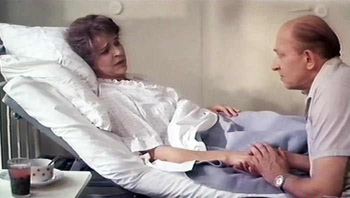 В фильме «Еще люблю, еще надеюсь» главные роли сыграли Евгений Евстигнеев и Тамара Семина...