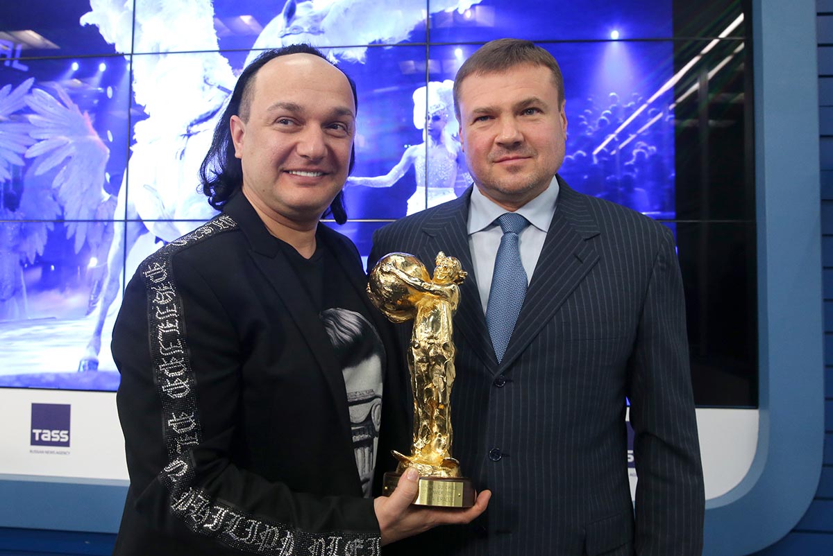Гия Эрадзе и Сергей Беляков на пресс-конференции, посвященной победе "Королевского цирка Гии Эрадзе" на фестивале в Монте-Карло