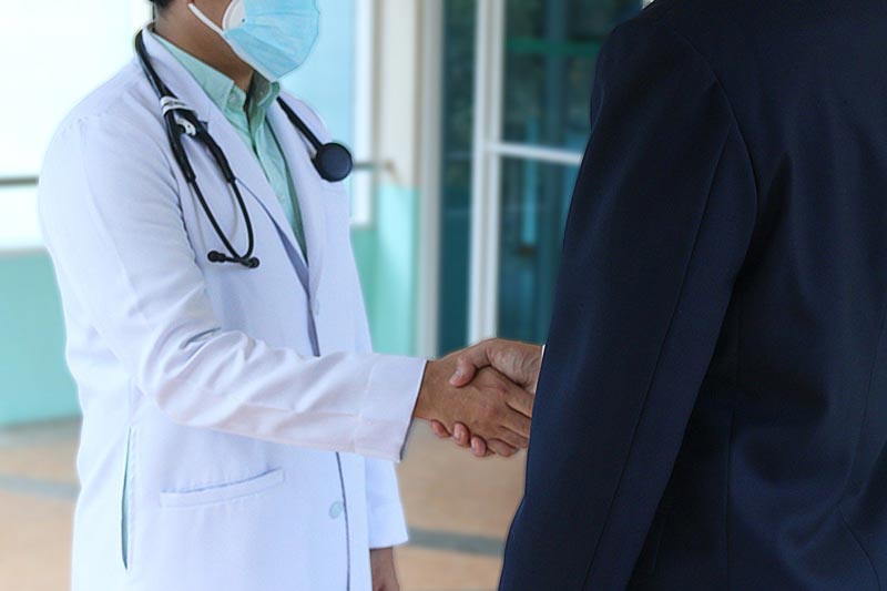 doctor-g58cf3a4ce_1280