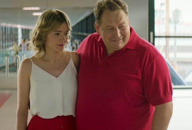Станислав Дужников и Надежда Михалкова в фильме «Артек. Большое путешествие»