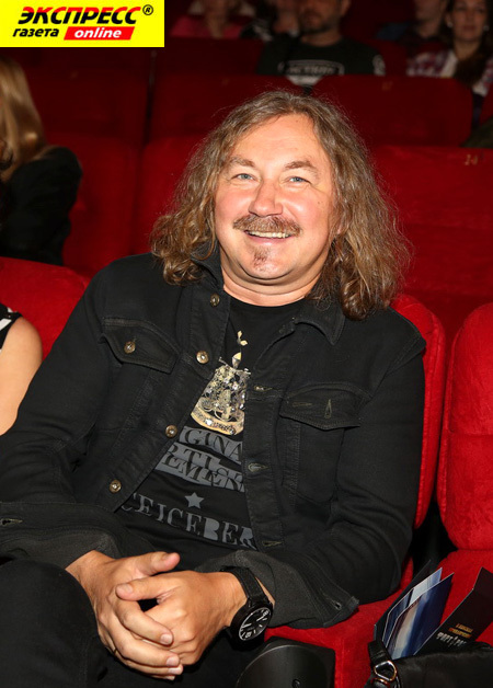 ИГОРЬ НИКОЛАЕВ