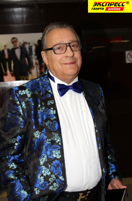 ГЕННАДИЙ ХАЗАНОВ