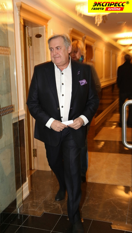 ЮРИЙ СТОЯНОВ