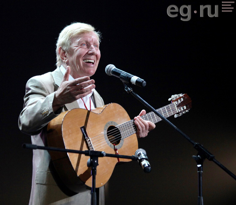 ЮРИЙ ЧЕРНОВ