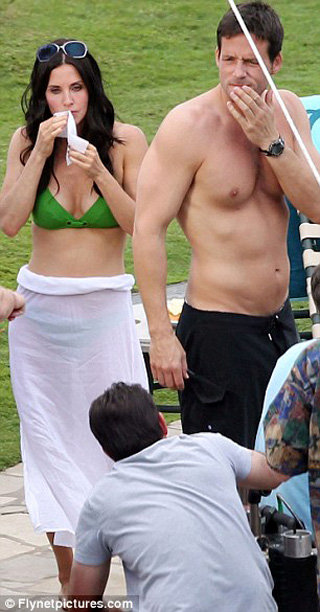 Кортни КОКС на Гавайях