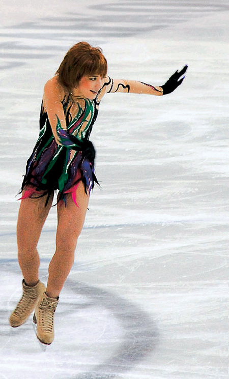 Алёна ЛЕОНОВА