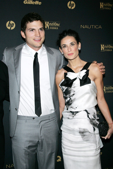 Эштон КАТЧЕР, Деми МУР