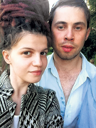 С кинооператором Фёдором актриса познакомилась на съёмках. Фото: Twitter.com