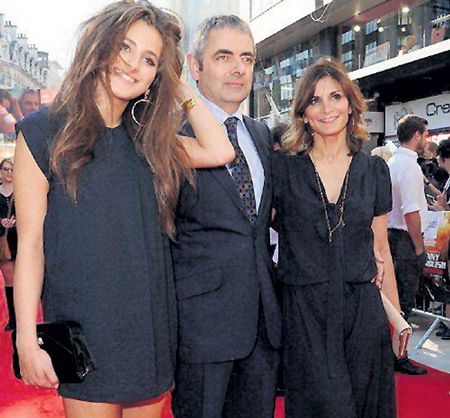 Жена Санэтра СЭСТРИ и дочь Лили не пропускают ни одну премьеру фильмов Роуэна АТКИНСОНА