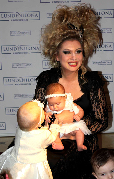 Лена ЛЕНИНА