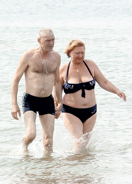 У Бориса появилось больше времени на отдых с женой