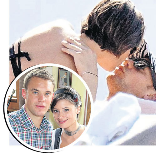 Мануэль и Катрин расслабились под греческим солнцем