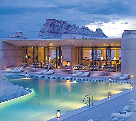 Ночь в «Amangiri», что в Каньон-пойнт (штат Юта), обошлась ПЭЛТРОУ и ФАЛЧУКУ в $8 тыс.