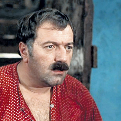 В фильме «Не горюй!» актёр сыграл рыбака Вано (1969 г.)