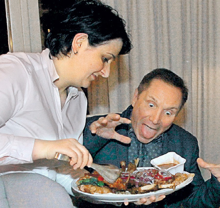 Телеведущему МЯГЧЕНКОВУ всюду мерещились «летающие тарелочки»