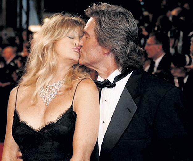 ...роман длиною в 33 года