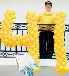 АНДРЕЙ РАЗИН: день рождения встретил в майке своей любимой "Экспресс газеты"