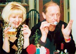 С МИХАИЛОМ ЗАДОРНОВЫМ: тому, как выпить-закусить, юмориста учить не надо