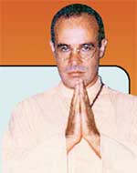 «МАНДАЛА»: буддийский монах в исполнении Прадо - персонаж комический (1987 год)