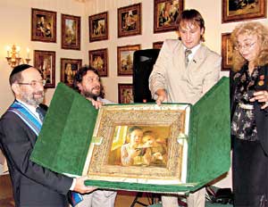 ПОДАРОК ОТ РУКОВОДИТЕЛЯ АКАДЕМИИ ПРОБЛЕМ БЕЗОПАСНОСТИ, ОБОРОНЫ И ПРАВОПОРЯДКА ЕФИМА ПЕТРОВА И ДМИТРИЯ КОШЕЛЕВА И ЗНАМЕНИТОЙ ХУДОЖНИЦЫ ЕЛЕНЫ ФЛЕРОВОЙ: Адольф Шаевич аж прослезился