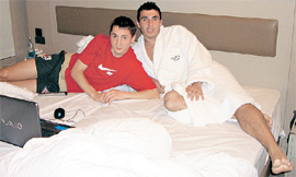 ВЛАДИМИР БЫСТРОВ И НИКИТА БАЖЕНОВ: в тесноте, да не в обиде