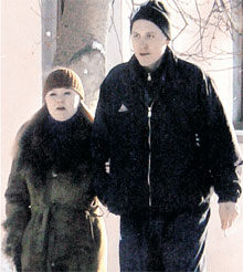 «БЕГУНКИ»: Павел Смолин и Екатерина Акуленкина забирали у жертв деньги и переводили на банковские счета заключенных