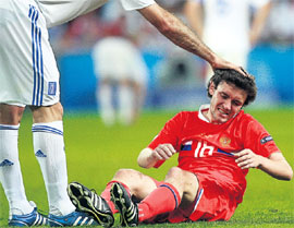 НАСТЫРНЫЙ ПОЛУЗАЩИТНИК: часто получает по ногам (фото «PhotoXPress»)