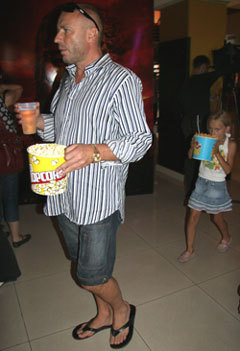 Александр Жулин с дочерью Сашей к премьере готовы