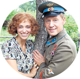 Нелли УВАРОВА с детства была влюблена в Дмитрия ХАРАТЬЯНА