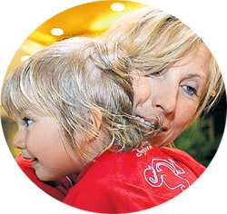 Ирина брала с собой дочку даже на тренировки и сборы (www.uralochka-vc.ru)