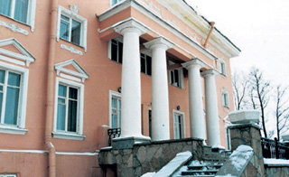 Звезда могла стать женщиной в гостинице «Ретур» на берегу Финского залива