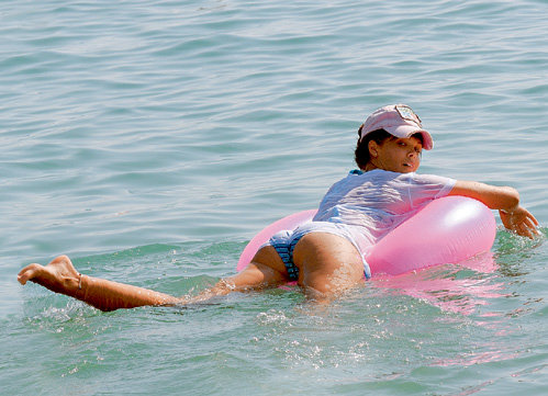 С такими внешними данными у ног ГОРБАНЬ...